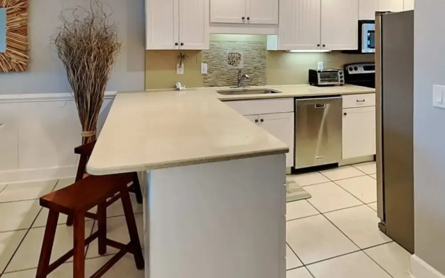 Oceanfront Luxury 2BR Condo New Rental