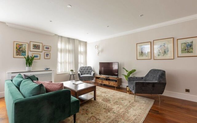 Beautiful 2 bed apt in Mayfair, Close to Tube
