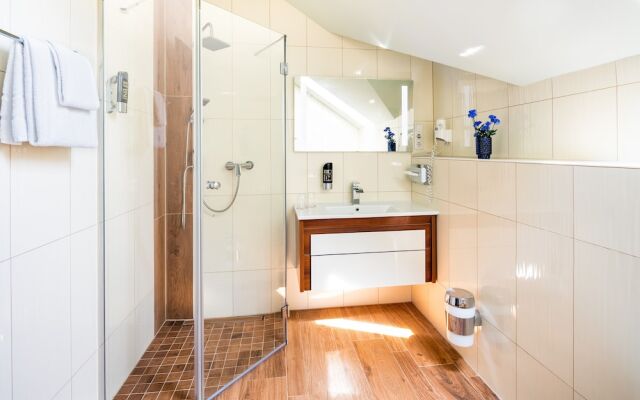 Kristallhotel Fettehenne