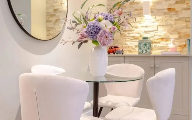 Elegant 1BD Flat in the Heart of Notting Hill!