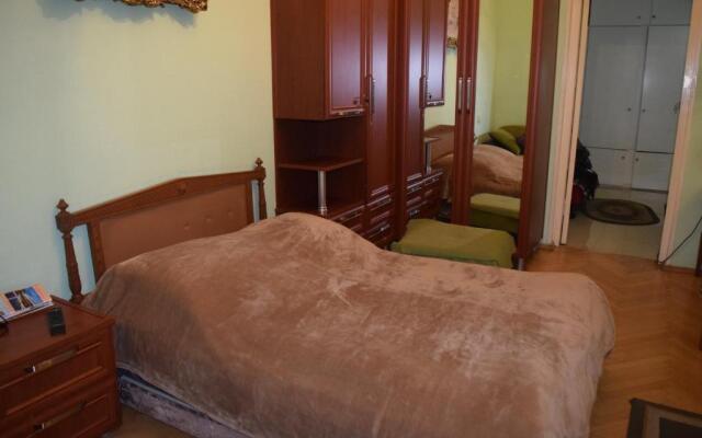 Guest house in mtawminda