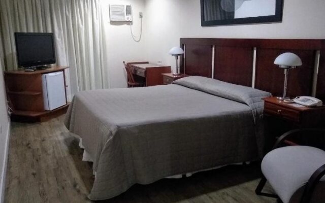 Radio Hotel Resort & Convention