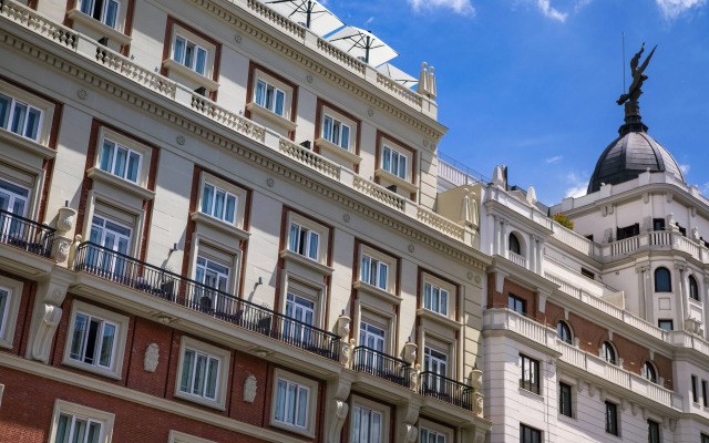 Catalonia Plaza España Hotel & Spa
