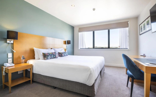 Gateway Hotel by Nightcap Plus