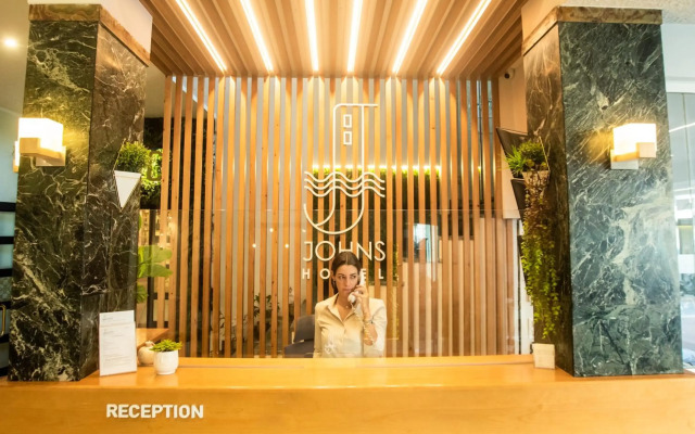 John's Hotel