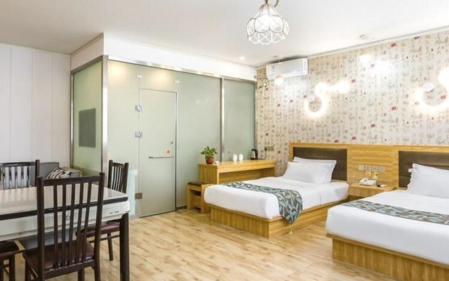 Floral Hotel The Heroes Farmyard Beijing