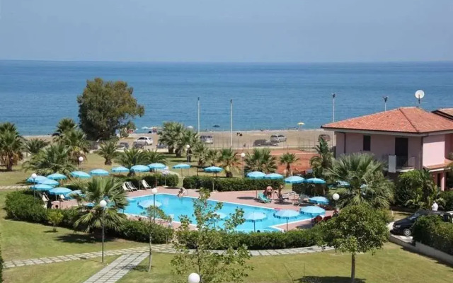 Tea Palace Hotel