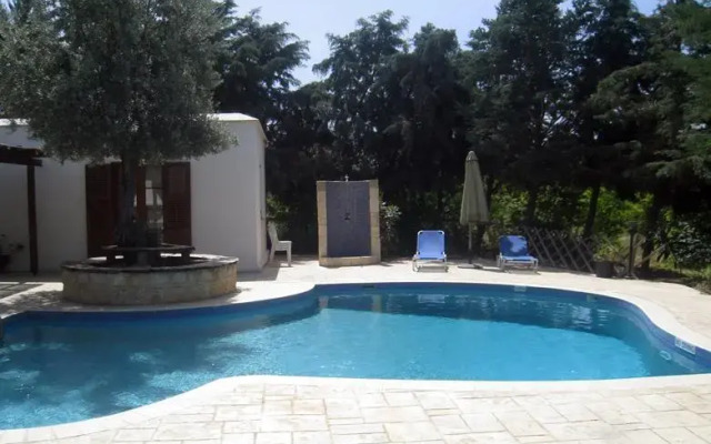 Lakis Papamichael Holiday Villas