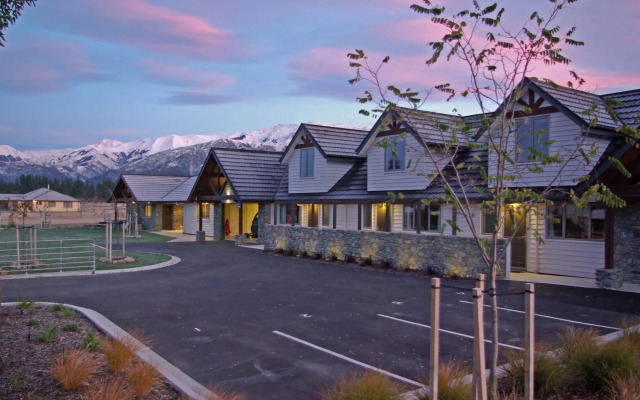 Hanmer Apartments