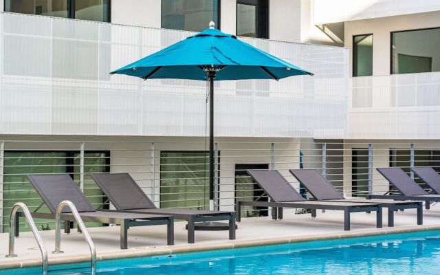 920un315 1 Bedroom Condo