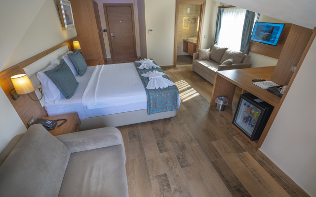 Dalyan Live Spa Resort Hotel