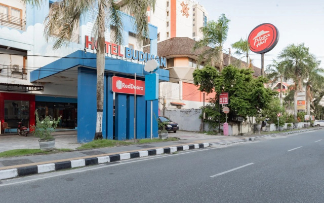 RedDoorz near Plaza Balikpapan