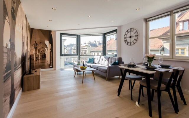 Old Town Apartment