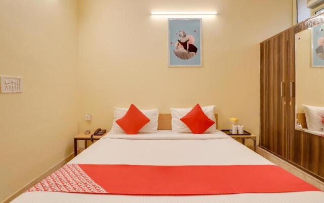 OYO 65378 Grand Palace