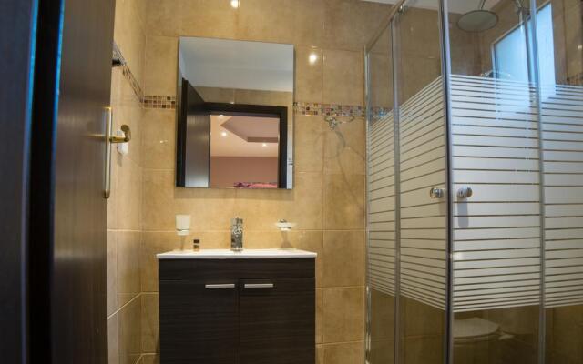 Sunset Apartments near Athens Airport