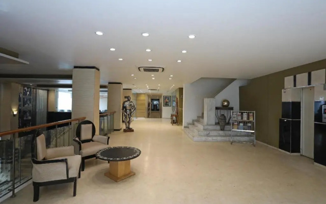 Hotel Centrum by OYO Rooms