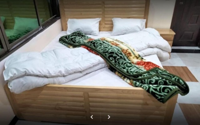 Pameer Continental Hotel and Restaurant