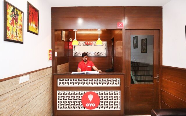 OYO 10377 Hotel Tango
