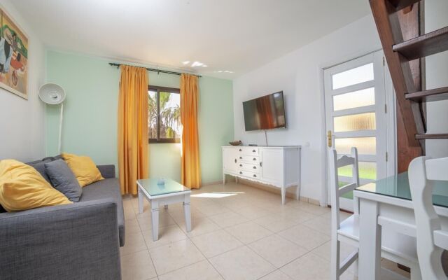 Oasis Royal  14  pool view apartment