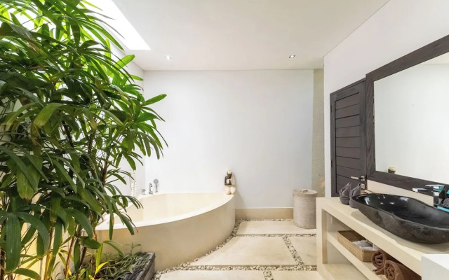 Villa Naema - 4 BR Private Villa