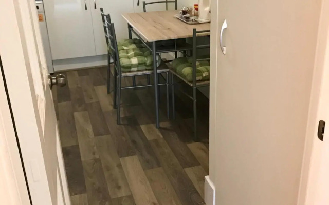 Cozy Central Apartment