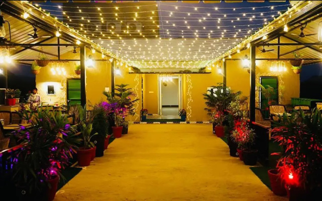 Hotel Hallmark