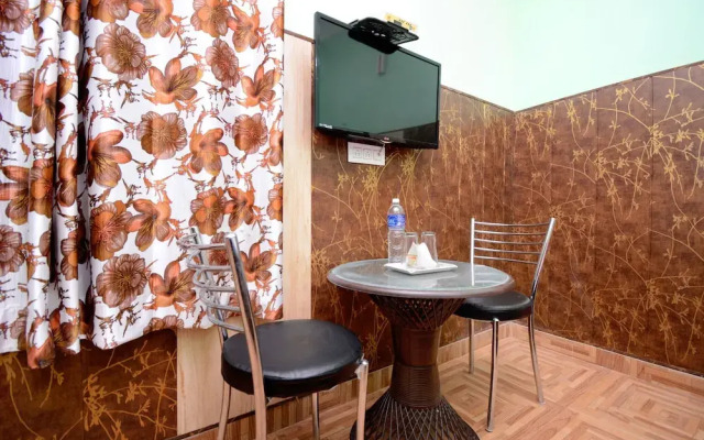 OYO 28097 Hotel Park View