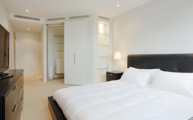 Veeve  - Luxury 2 Bedroom Apartment - Chelsea Bridge Wharf