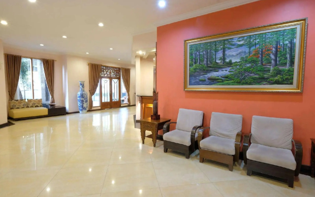 Diamond Hotel Solo – Lobby – Surakarta