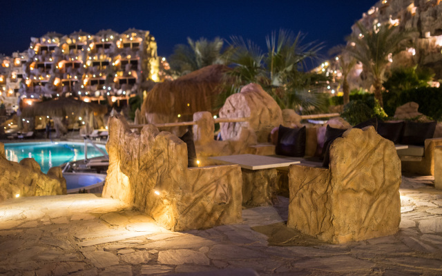 Caves Beach Resort Hurghada