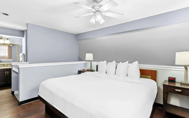 SureStay Studio by Best Western Pensacola