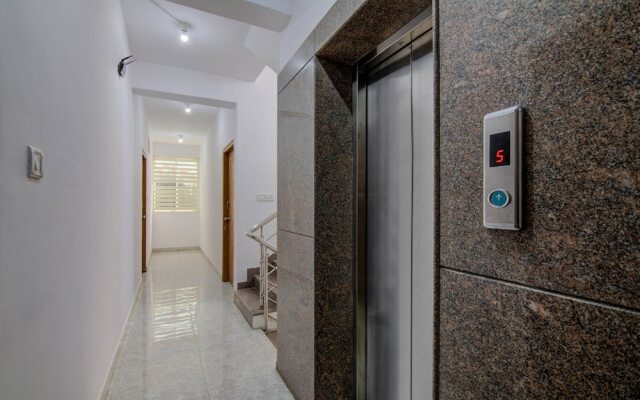 Varcity Comforts by OYO Rooms