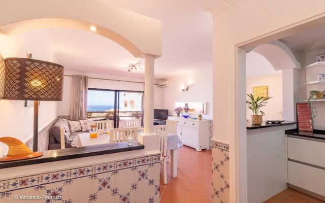 Sofia Beach Apartment by Acasadascasas