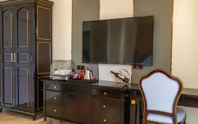 Deluxe Villa Boutique Hostel