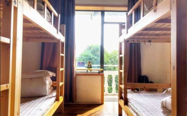 Hangzhou High Tea Hostel