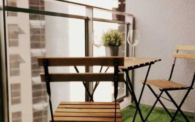 Mercu Summer Suites by JJ Cozy Homes