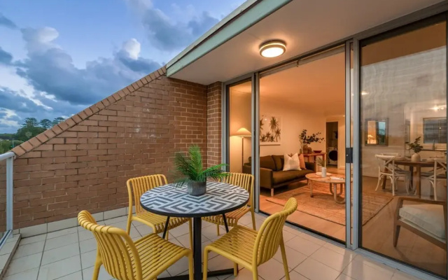Stylish 1-bed Apartment Near Manly Beach