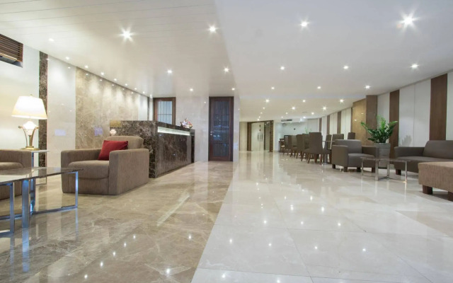 Thomson Hotel Huamark