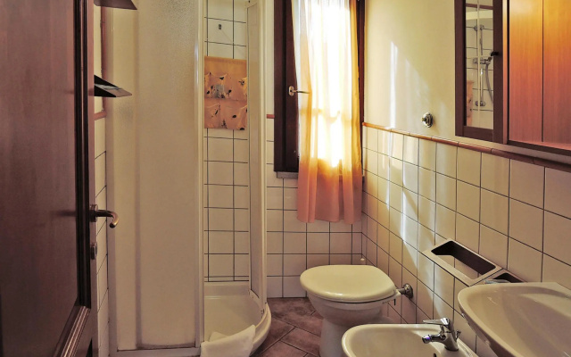 Apartment in Vinci With Pool & Wellness