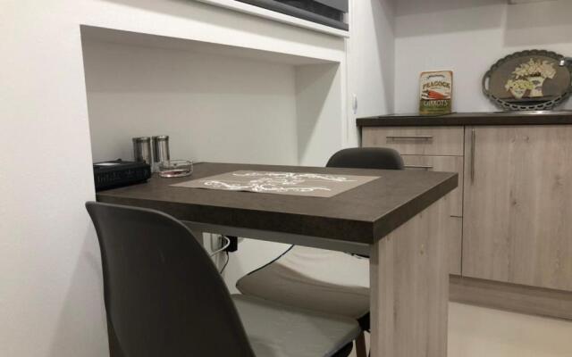 Studio apartment in Old Town- with parking