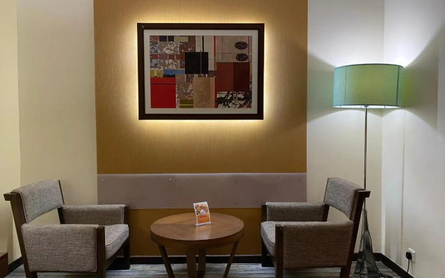 Phoenix Plaza Hotel Apartments