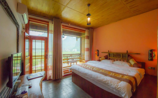Yangshuo Scenic Mountain Retreat