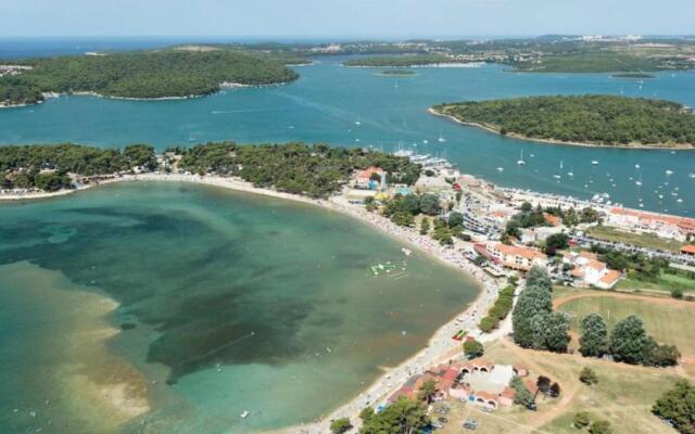 APARTMENT ANNA 350m FROM THE BEACH
