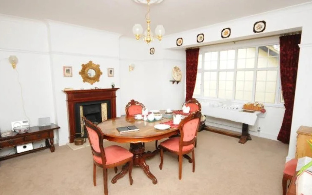 Dunmow Guest House