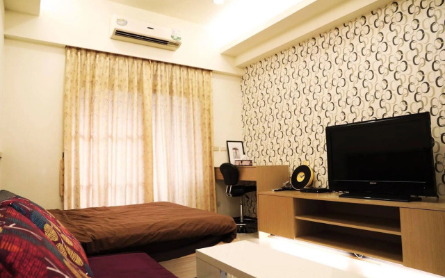 Q Square Apartment D