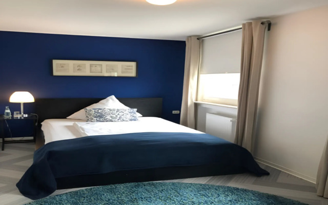 Bensons Hotel