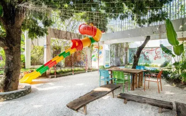 Qinyuan Family-friendly Hostel