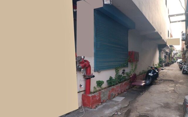 OYO 19392 Hotel Lexis