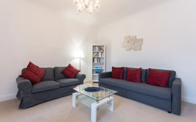 Glebe Street Apartment - Sleeps 4