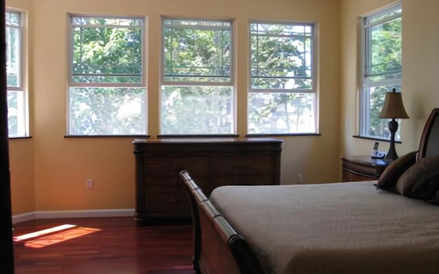 Edgewater Estate - Five Bedroom Home